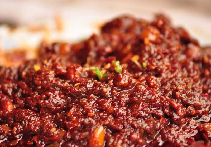企業(yè)想要的辣椒醬灌裝機生產(chǎn)線是怎樣的？